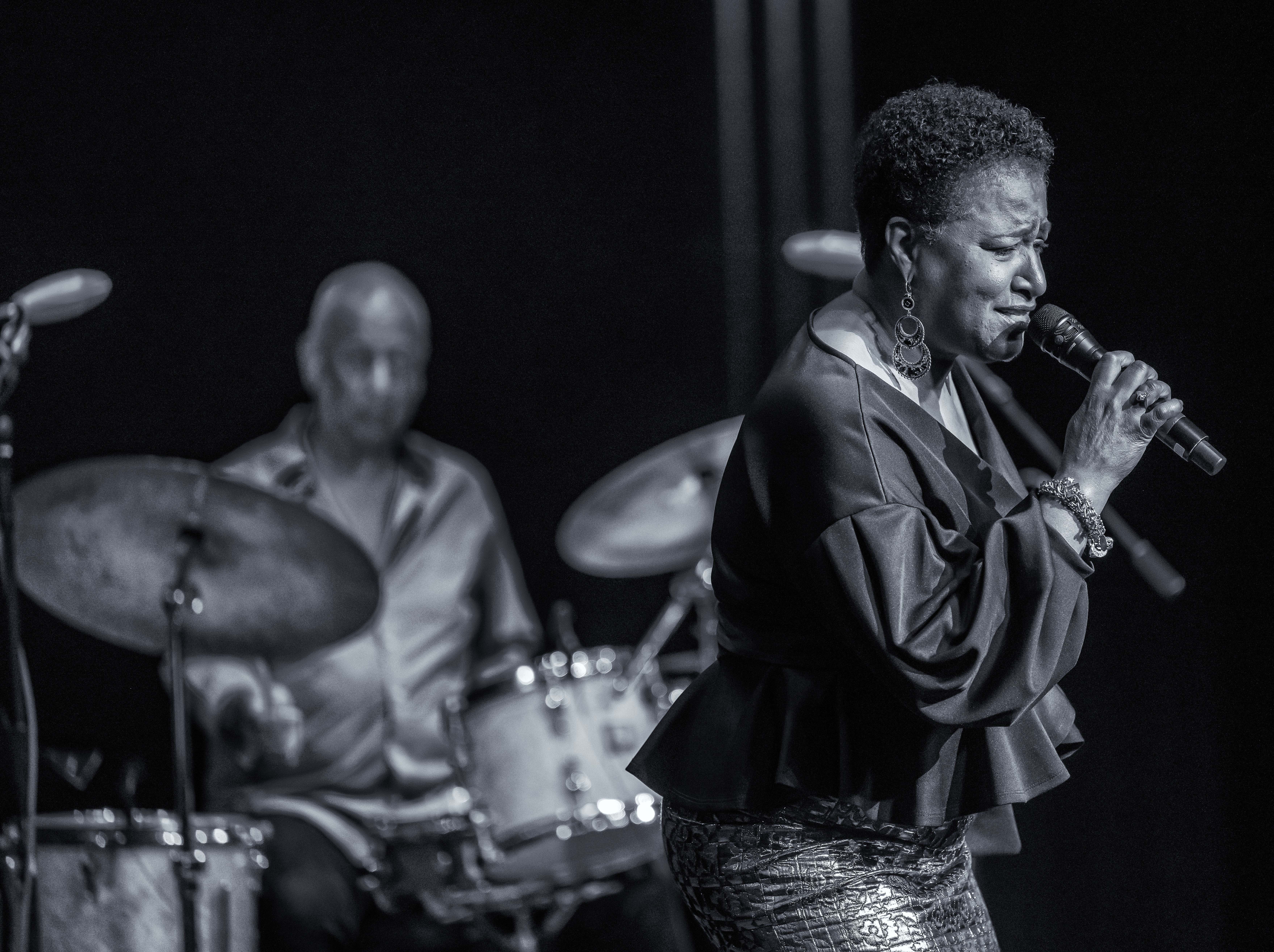 Jae Sinnett, Vanessa Rubin