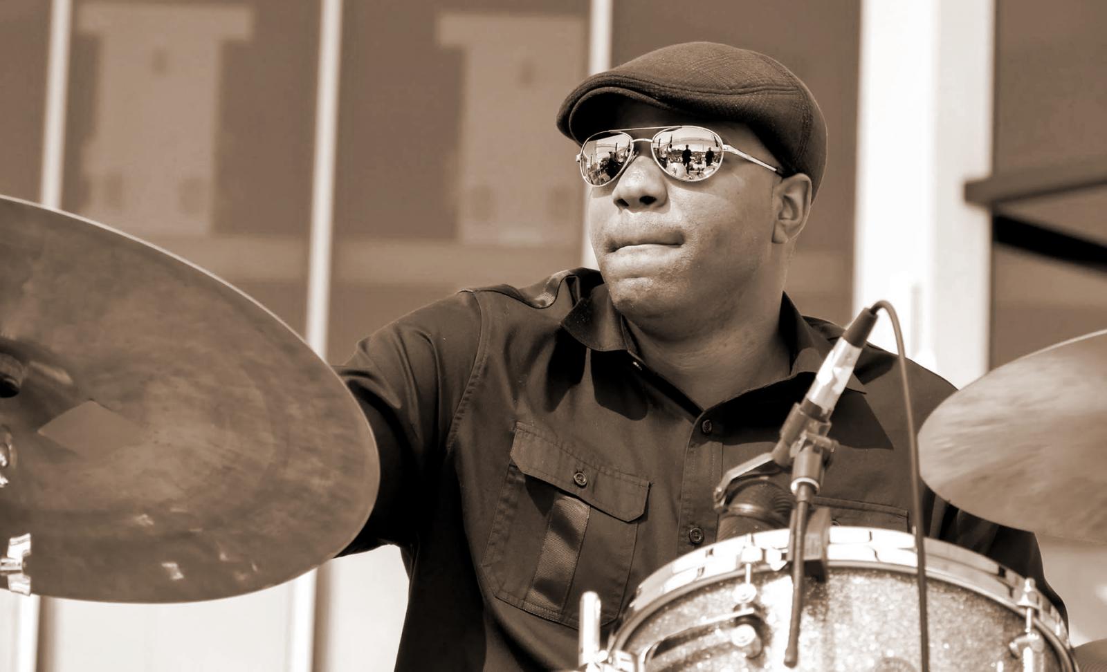 D'Vonne Lewis