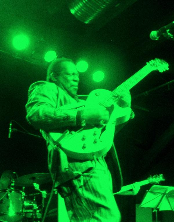 Performing the Katalin Club,Uppsala,Sweden,2006'