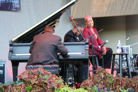 Rene Marie's High Maintenance Quartet @ Chicago Jazzfest