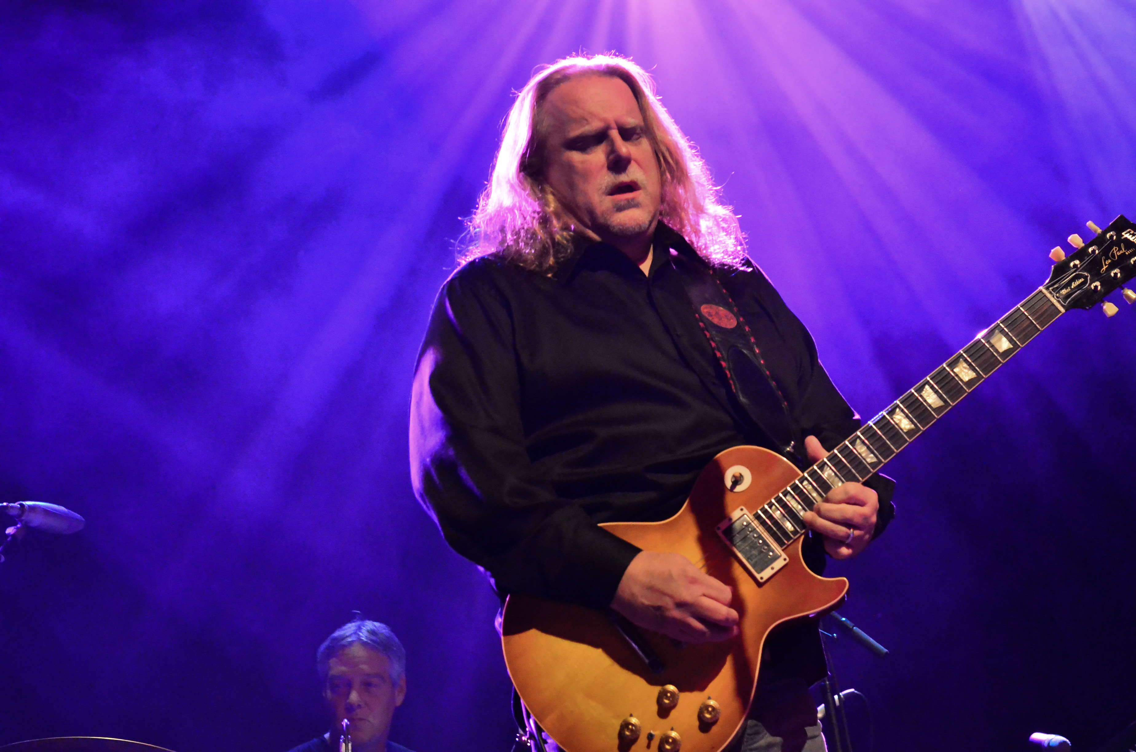 Warren Haynes at The Space at Westbury on 10-7-2015.