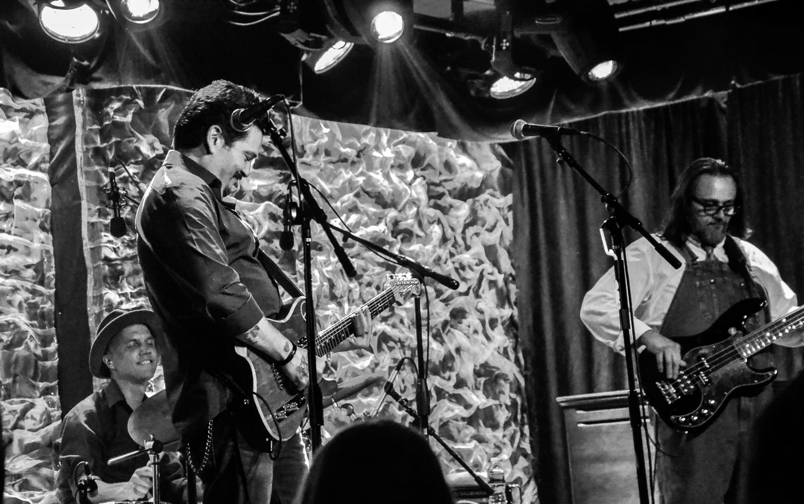 Mike Zito at The Iridium in NYC on 6-11-2017. 