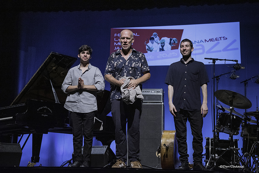 Avishai Cohen Trio