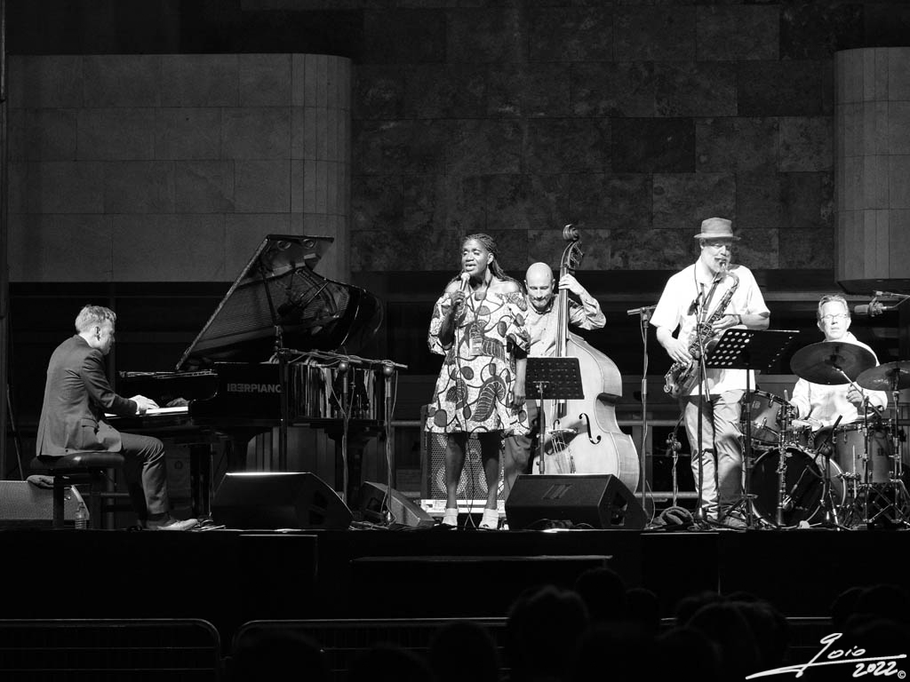 Sharon Clark Band-2022