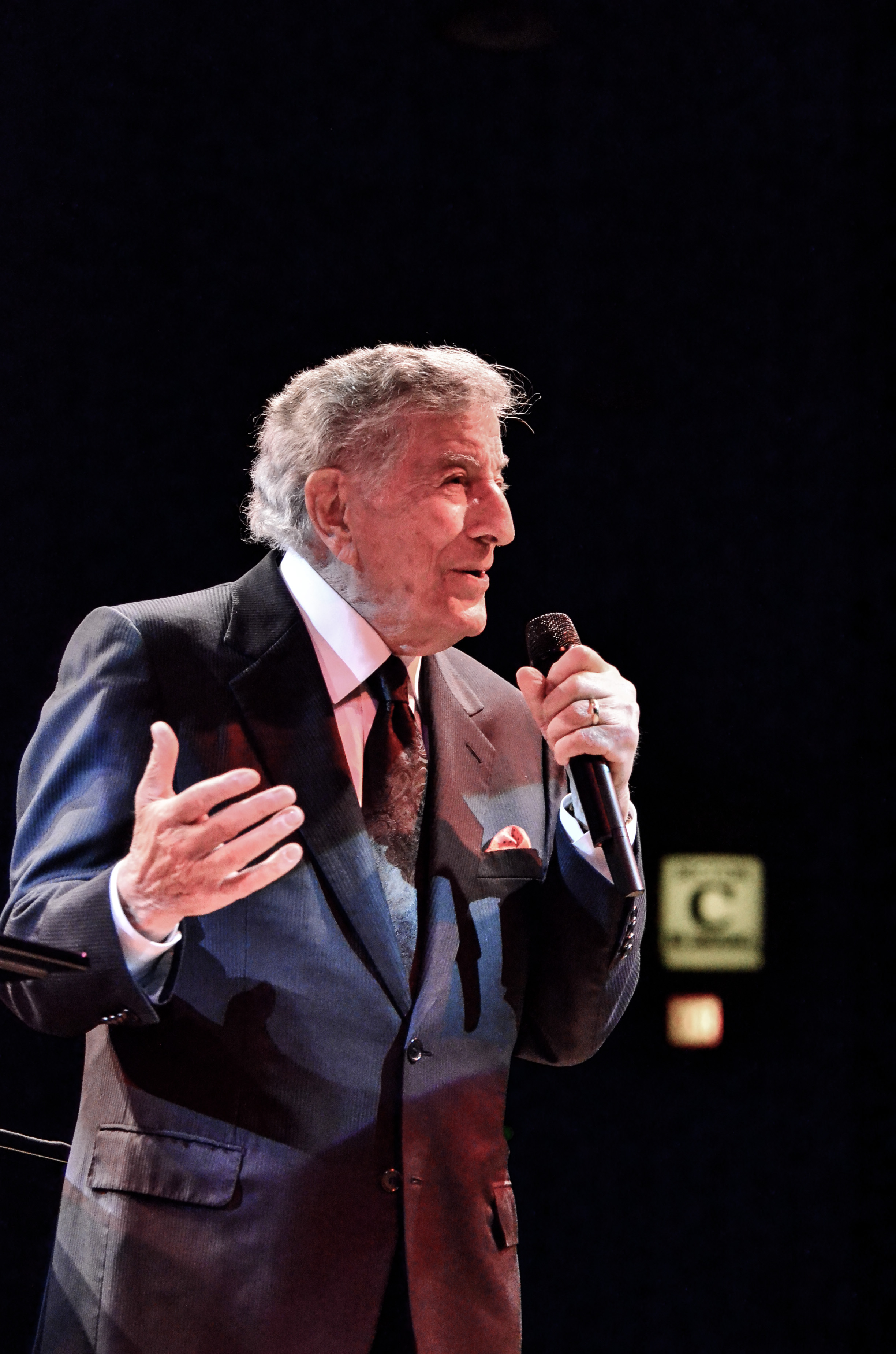 Tony Bennett at NYCB Theatre at Westbury on 11-20-2015.