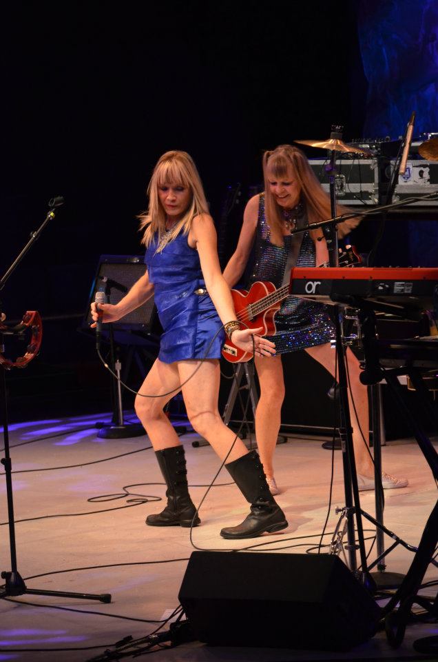 Victoria & Tina_tom Tom Club at Westbury-12 10-07-11