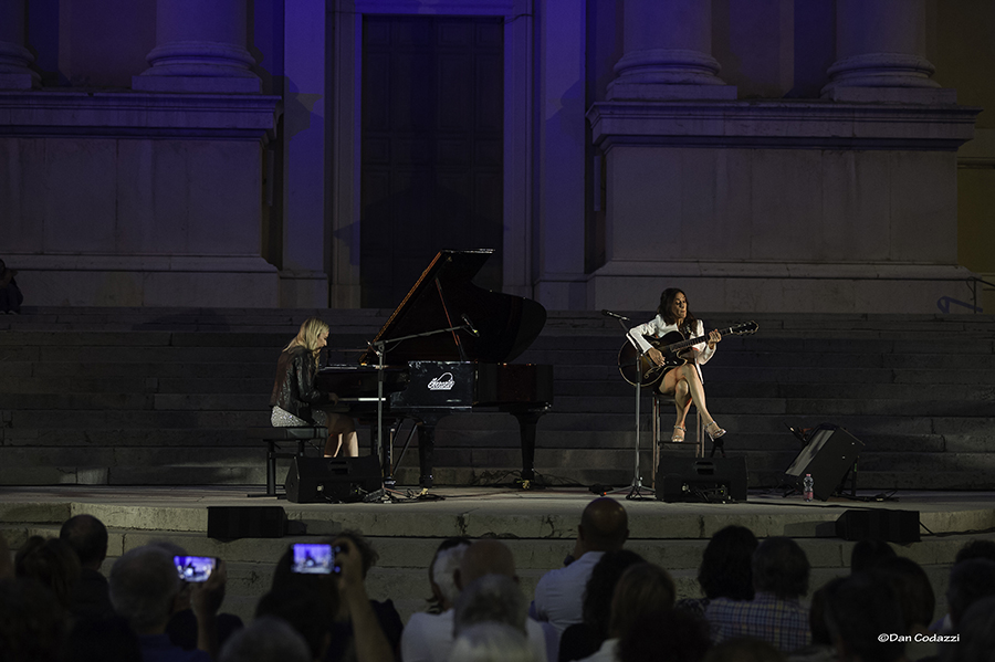 Francesca Tandoi  & Eleonora Strino 