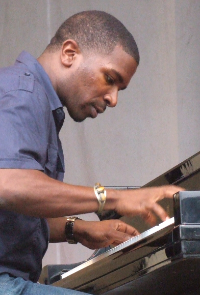 Chris Rob with Maurice Brown Effect at 2011 Chicago Jazz Festival