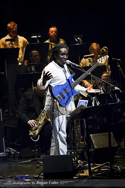 Richard Bona / 2007 Montreal International Jazz Festival