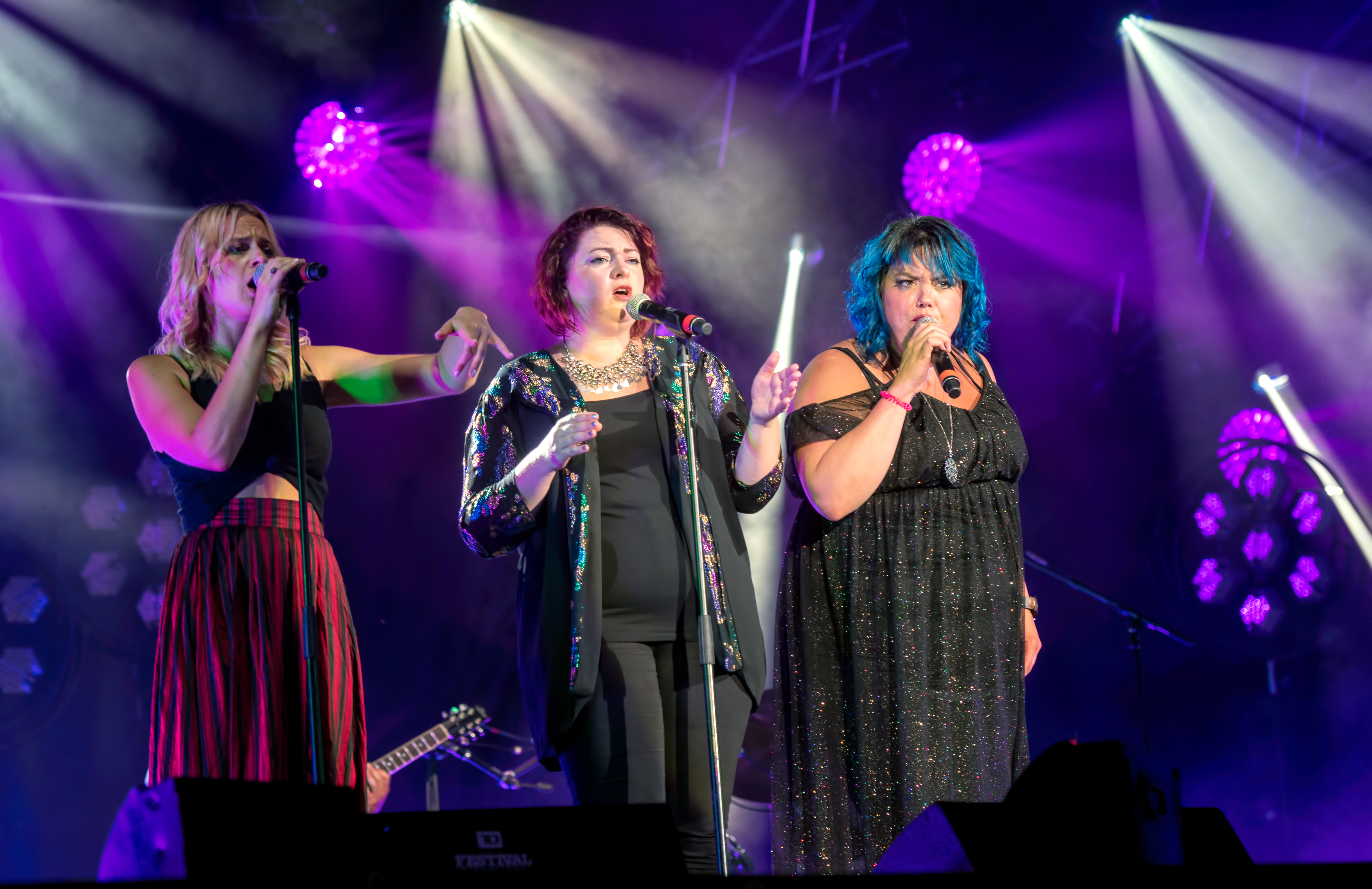 Hannah Hird And Victoria Klewin With Hannah Williams And The Affirmations At The Montreal International Jazz Festival 2018