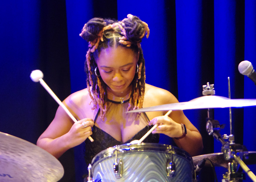 Romarna Campbell Trio