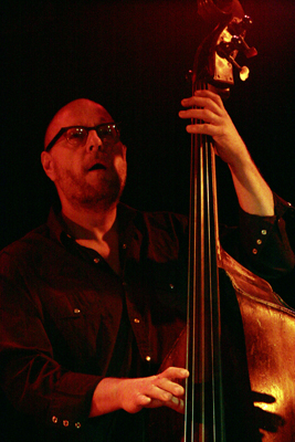Kent Kessler with "Vandermark 5" at the Sud Des Alpes, Amr, Geneva, Switzerland, 2005