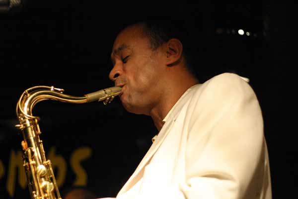 Ernie Odoom with "Croon on" at le Contretemps, Geneva, Switzerland, 2004