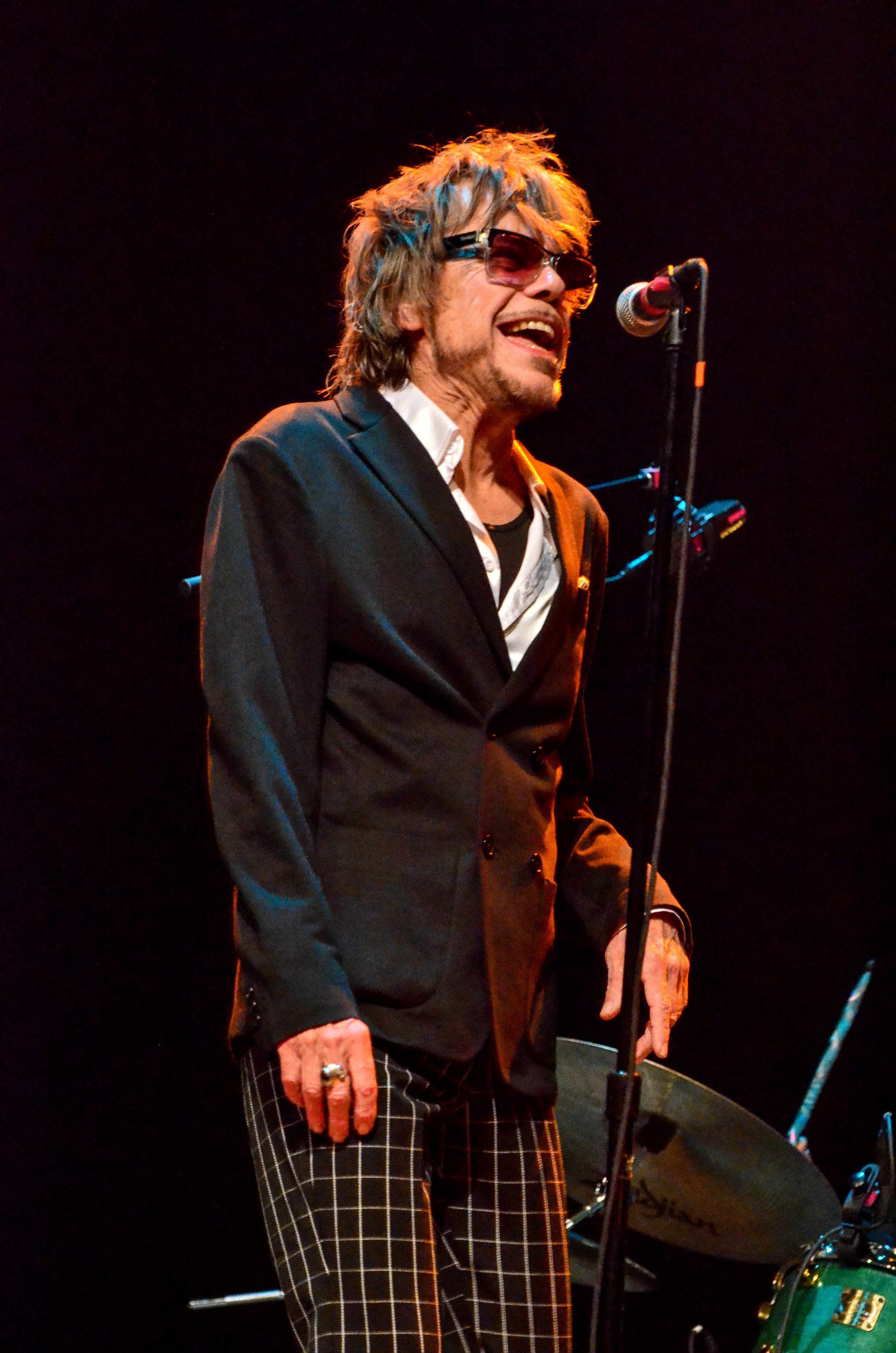 David Johansen rocks The Space at Westbury With Opener Frankenstein 3000. 