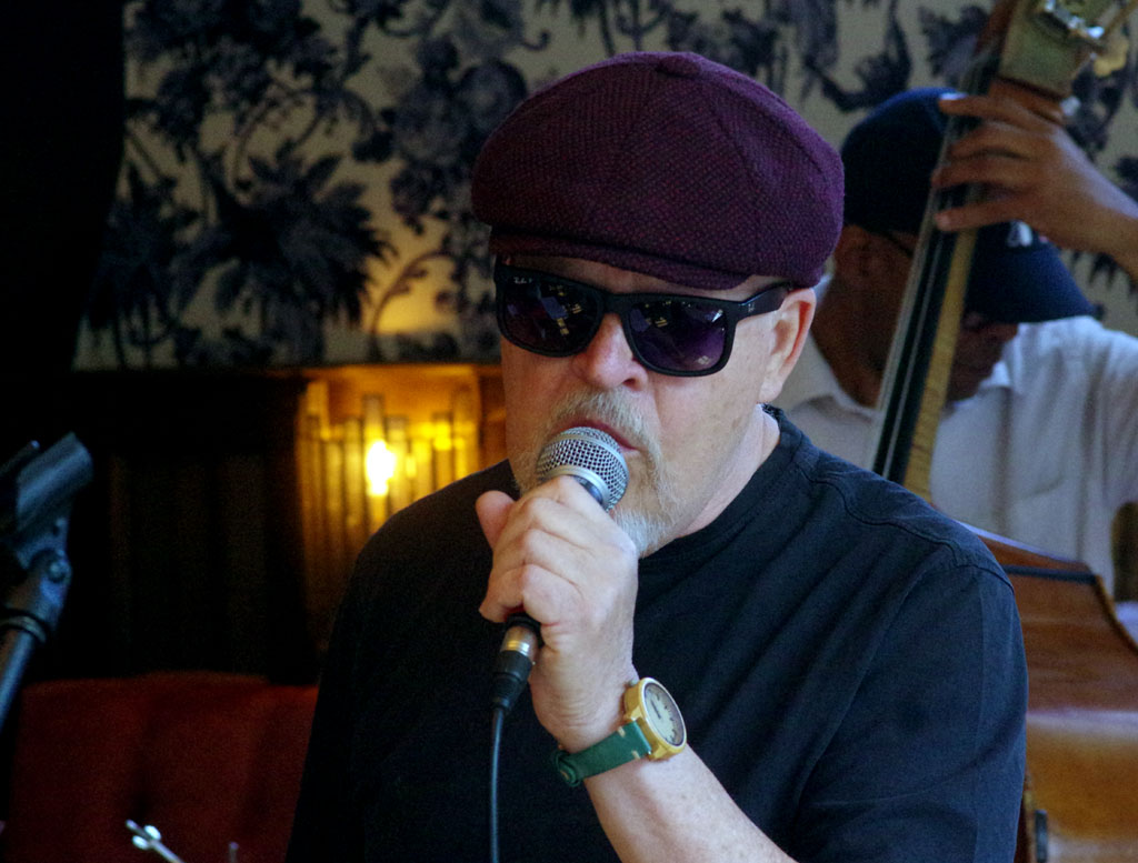 Peter Jones Quartet
