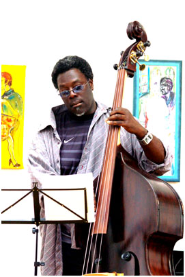 Neville Malcolm 20976 Cloctower Cafe, Croydon, UK. October 2007. Images of Jazz