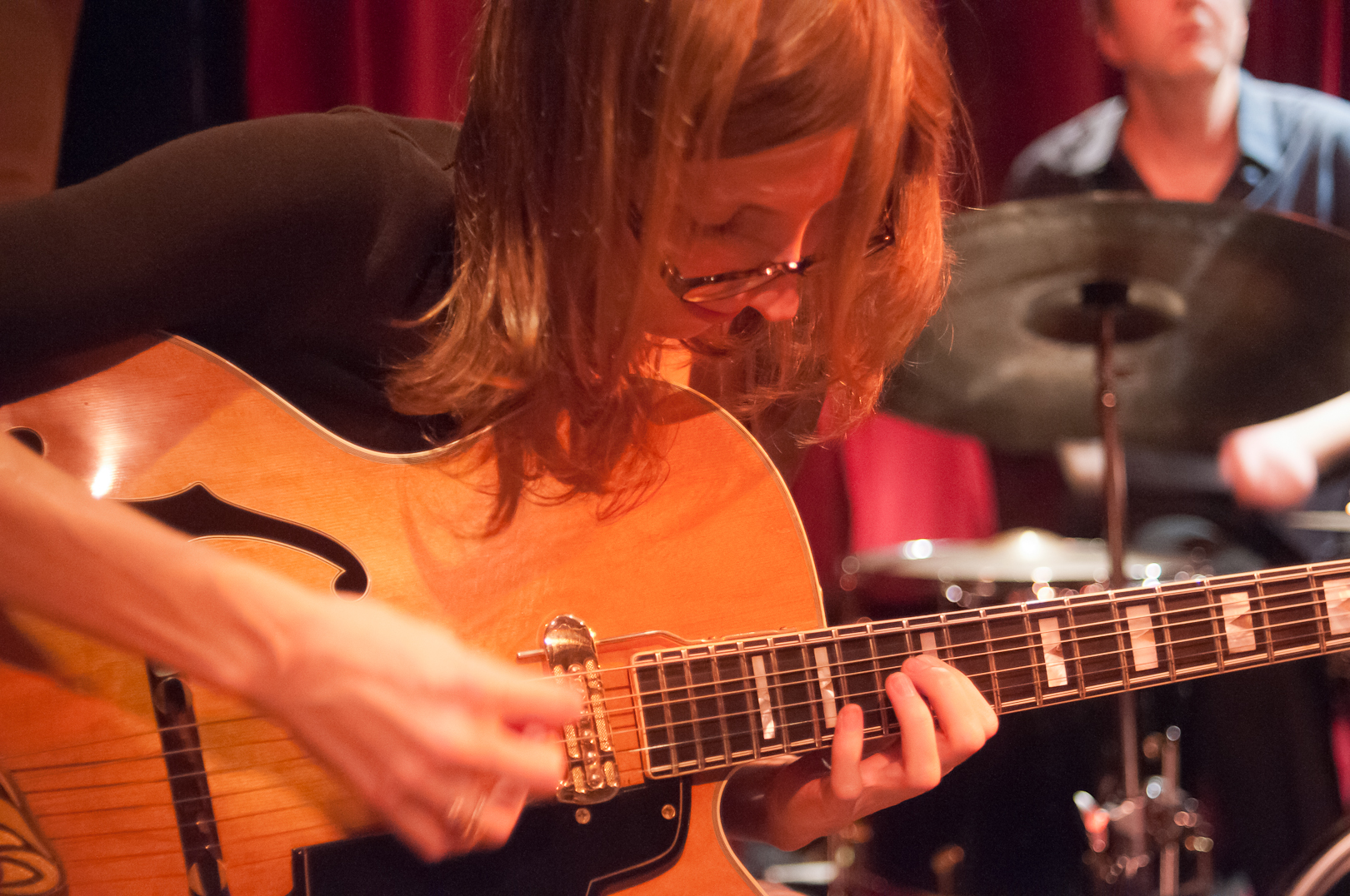 Mary Halvorson with the Tom Rainey Trio at the Cornelia Street Cafe