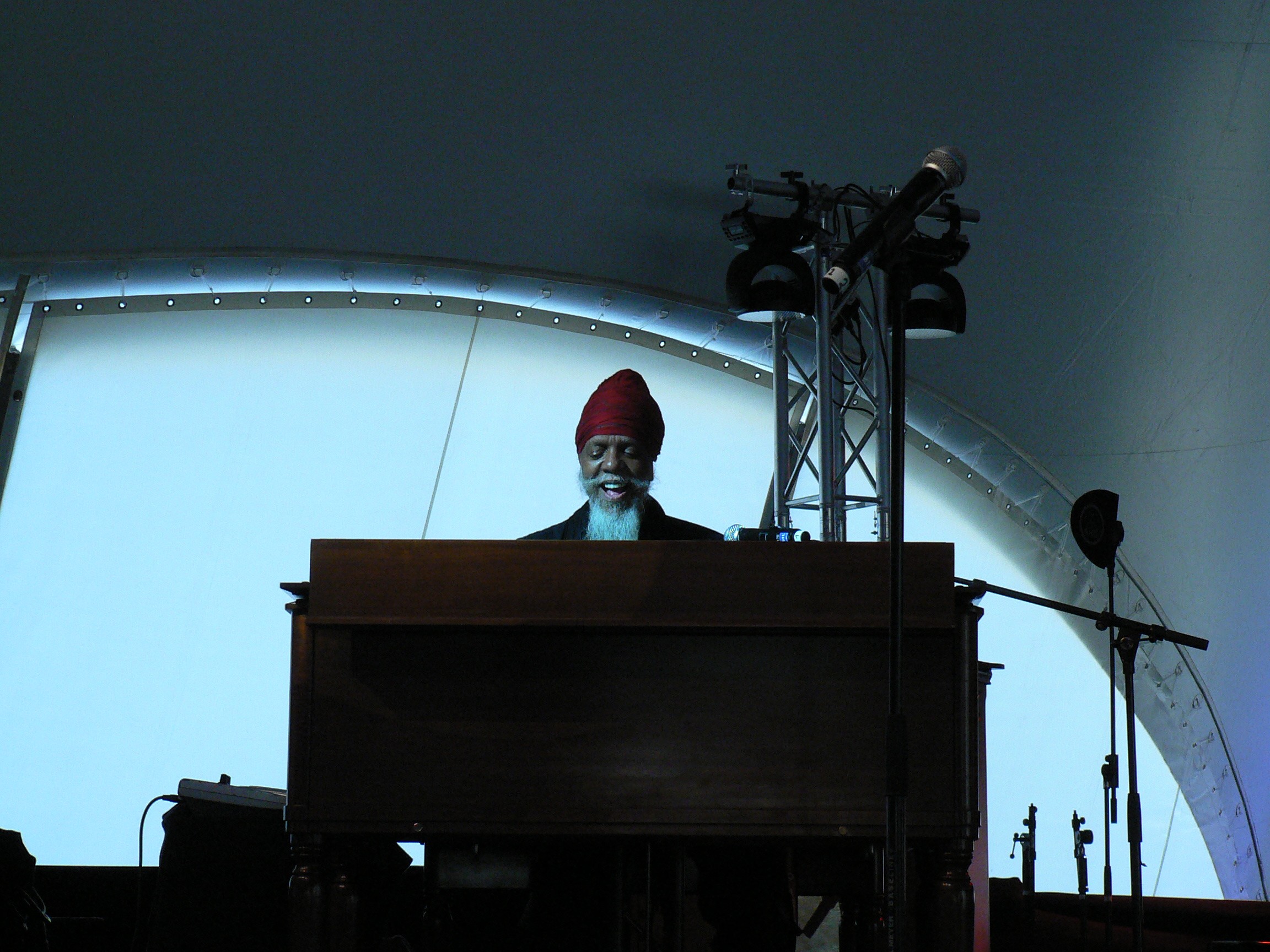 Dr. lonnie smith