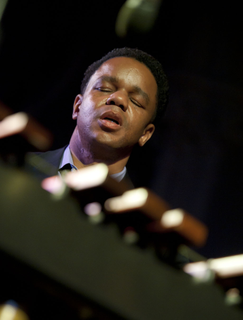 Stefon harris performs with ninety miles