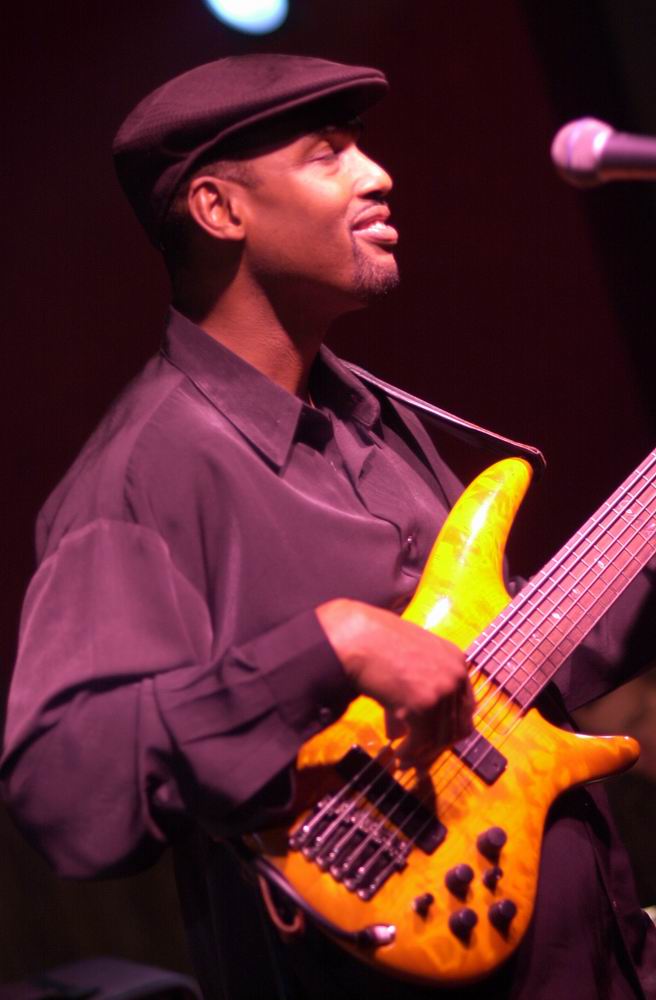 Gerald Veasley 02 at Jazz Base in Reading Pa.