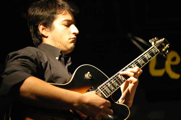 Cyril Moulas with "Croon on" at le Contretemps, Geneva, Switzerland, 2004