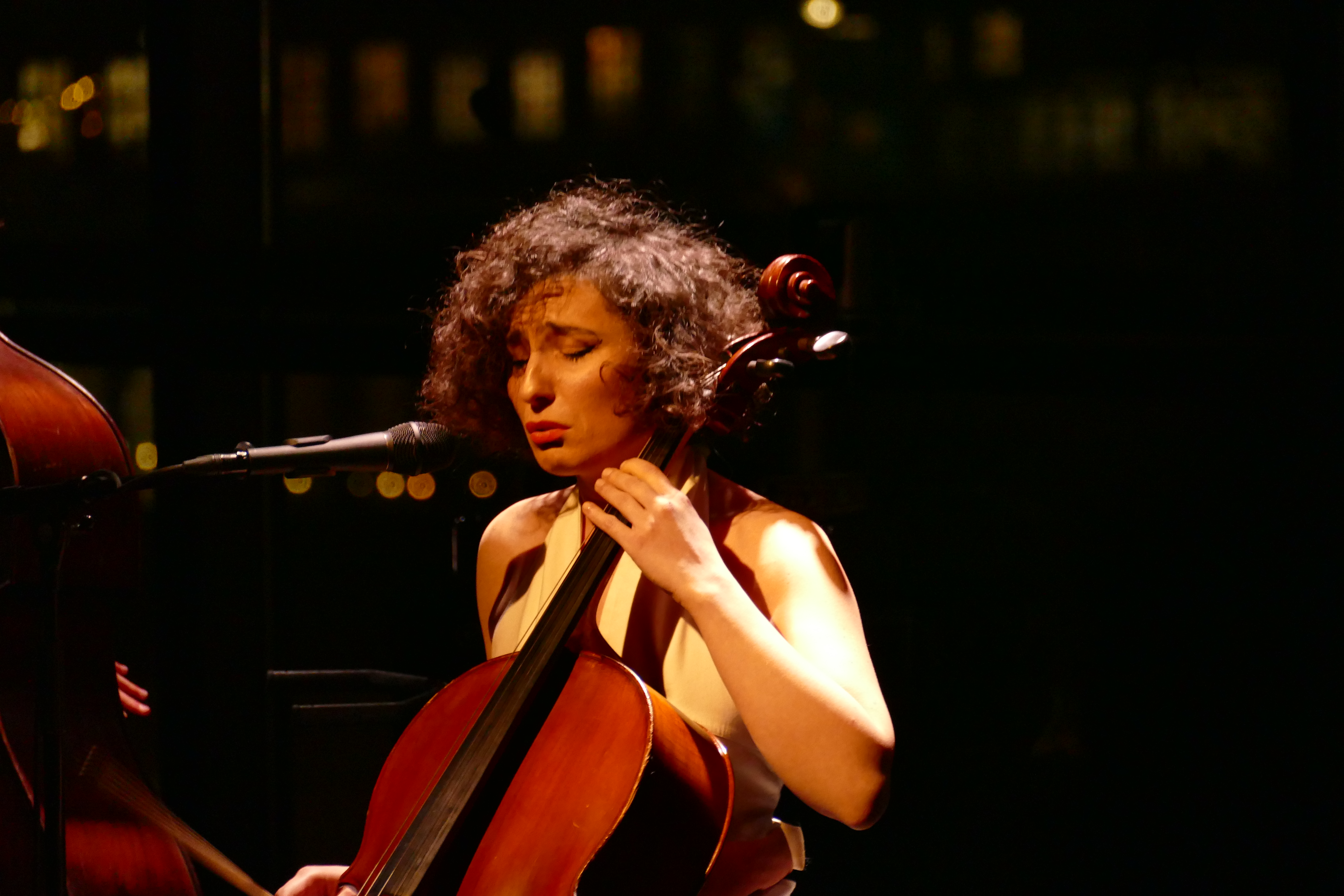 Sanem Kalfa RefleX, BIMhuis, March 2022 - Sanem Kalfa