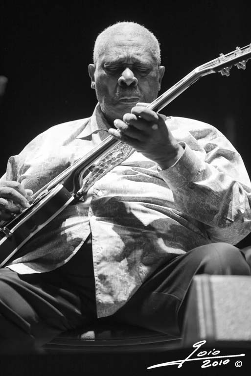 B B King - 2010 - (1)