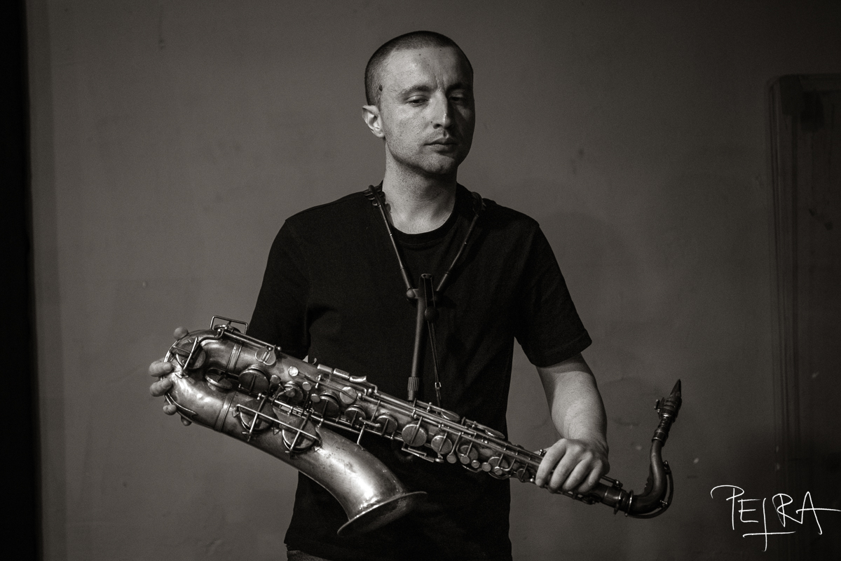 Svetlost - Ninoslav Spirovski
