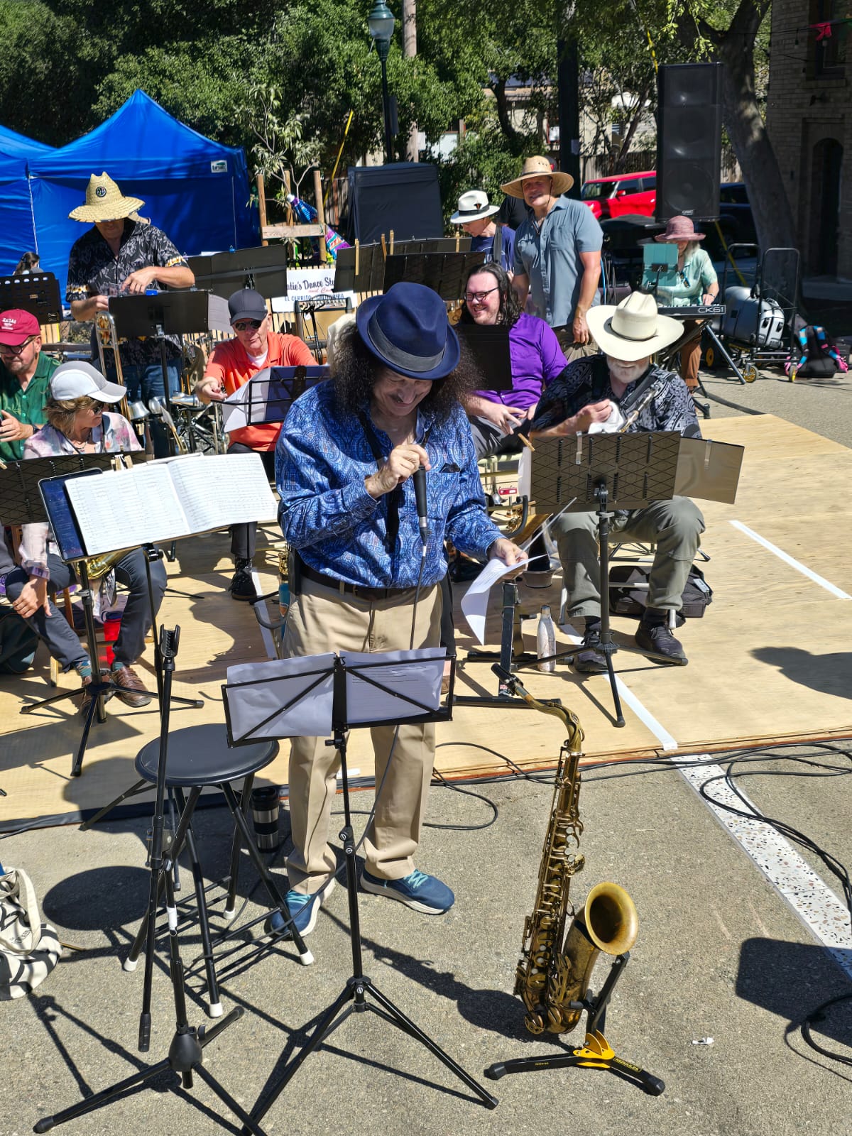 The Conductor announcing a song