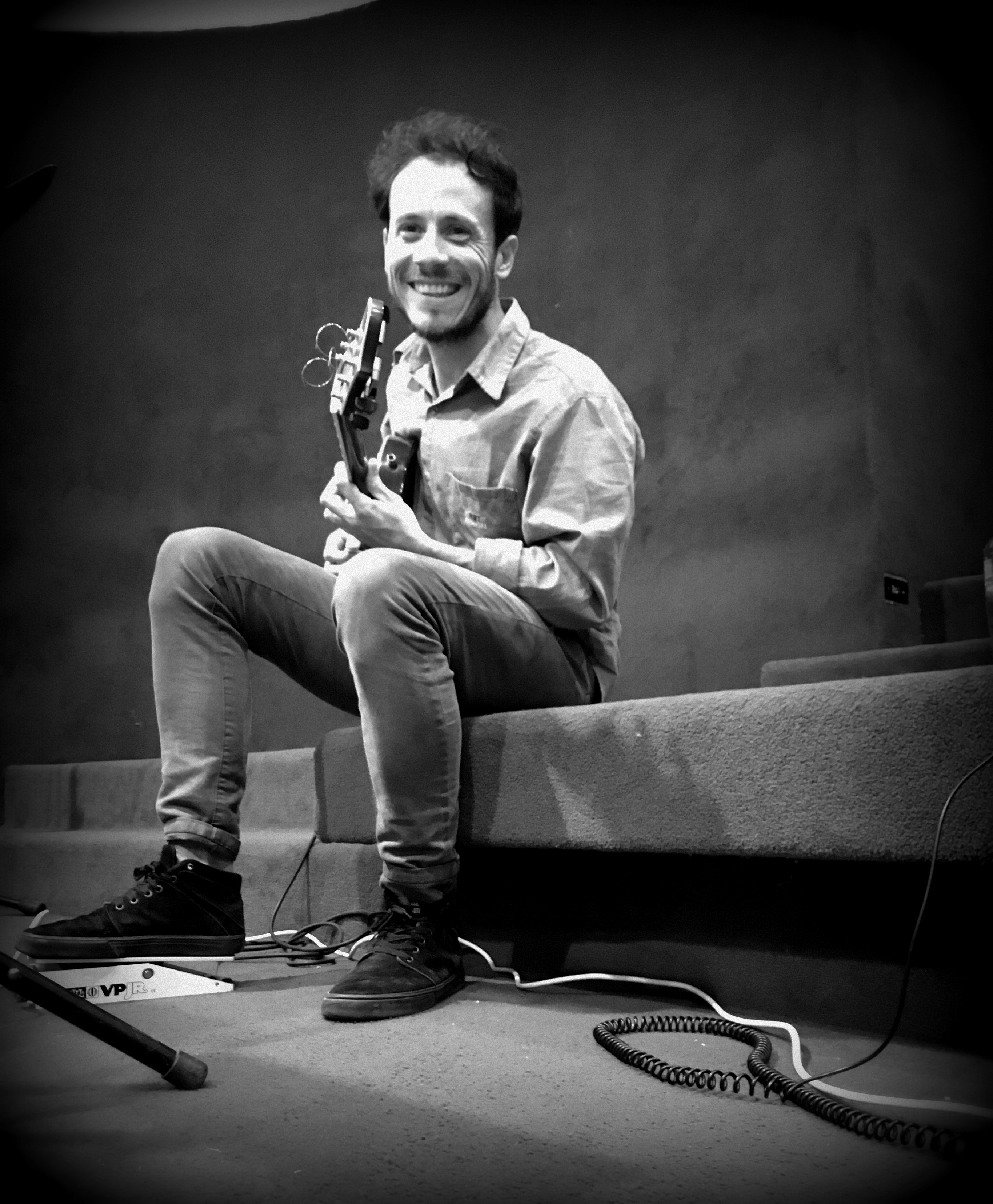 Lejos del torbellino - Fabricio Amaya