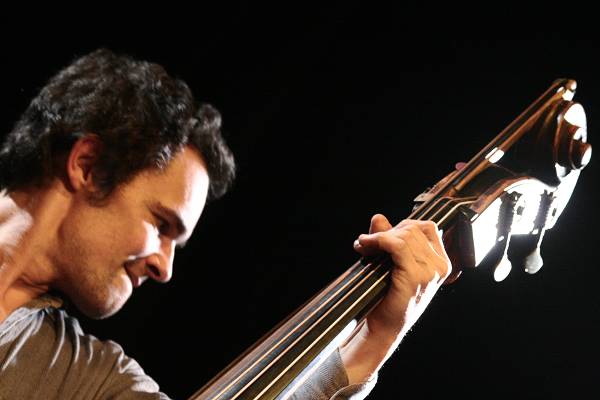 Banz Oester with "Quartier Lointain Feat. Banz Oester" at L'Ecurie, Geneva, Switzerland, 2005