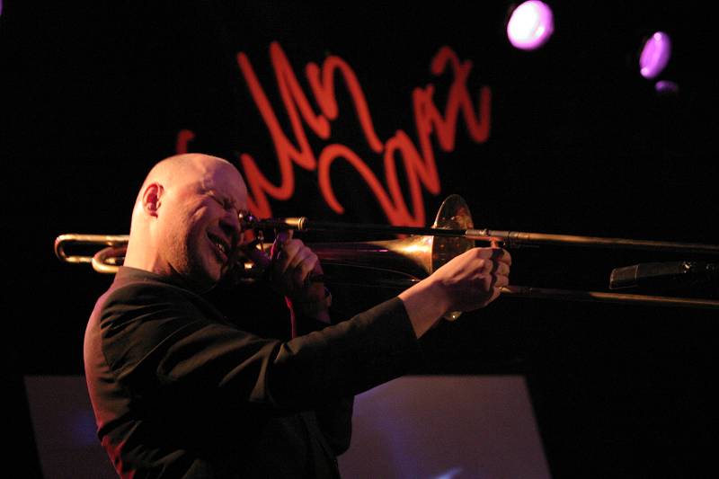 Bertl Mutter with "Erika Stucky, Mrs Bubble & Bones, Princess Tour" at the Cully Jazz Festival, Switzerland, 2005