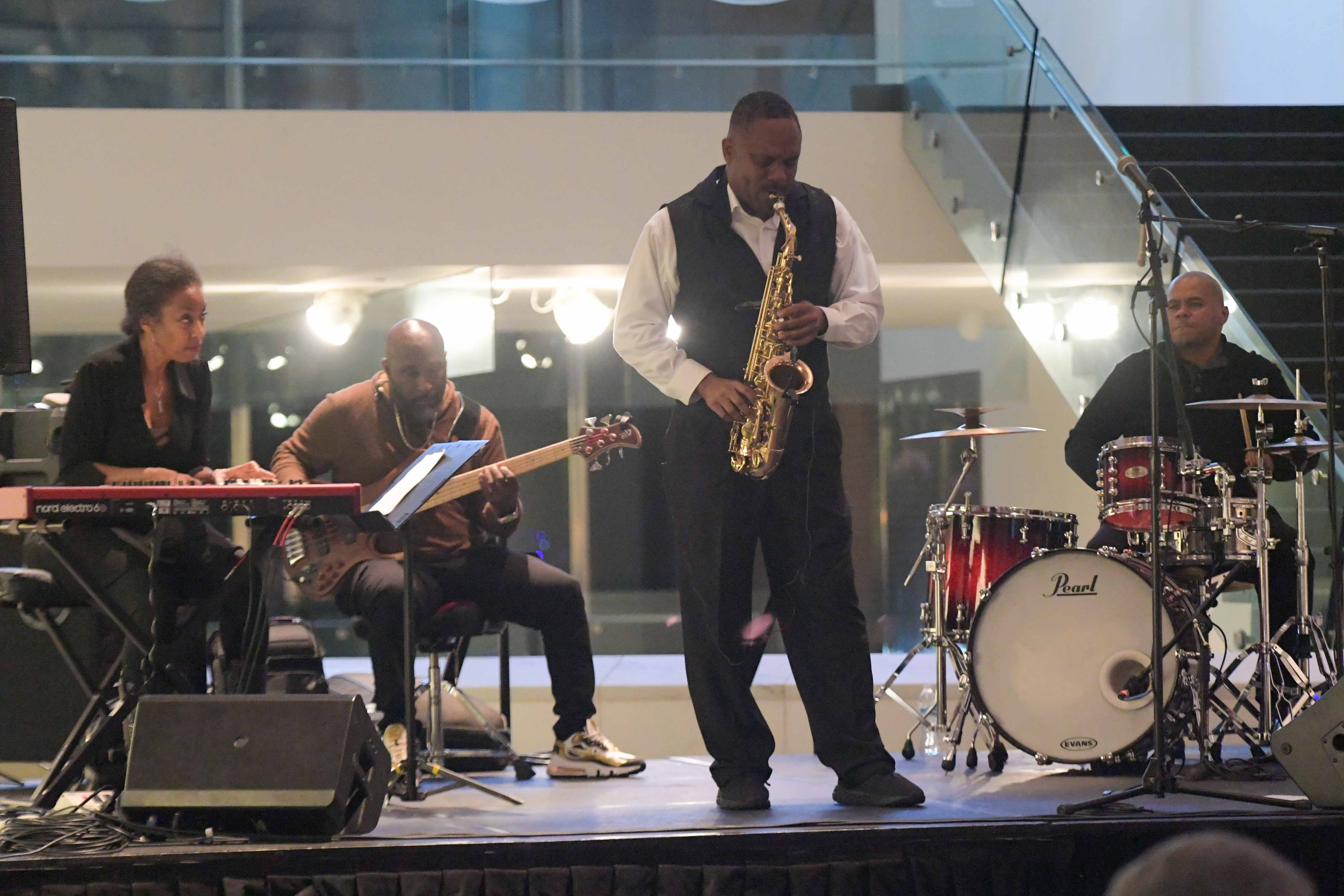 Marcus Click - tenor, Lucy Kilpatrick - keyboards, Luther Collins Jr. - drums & EJ Shaw - base