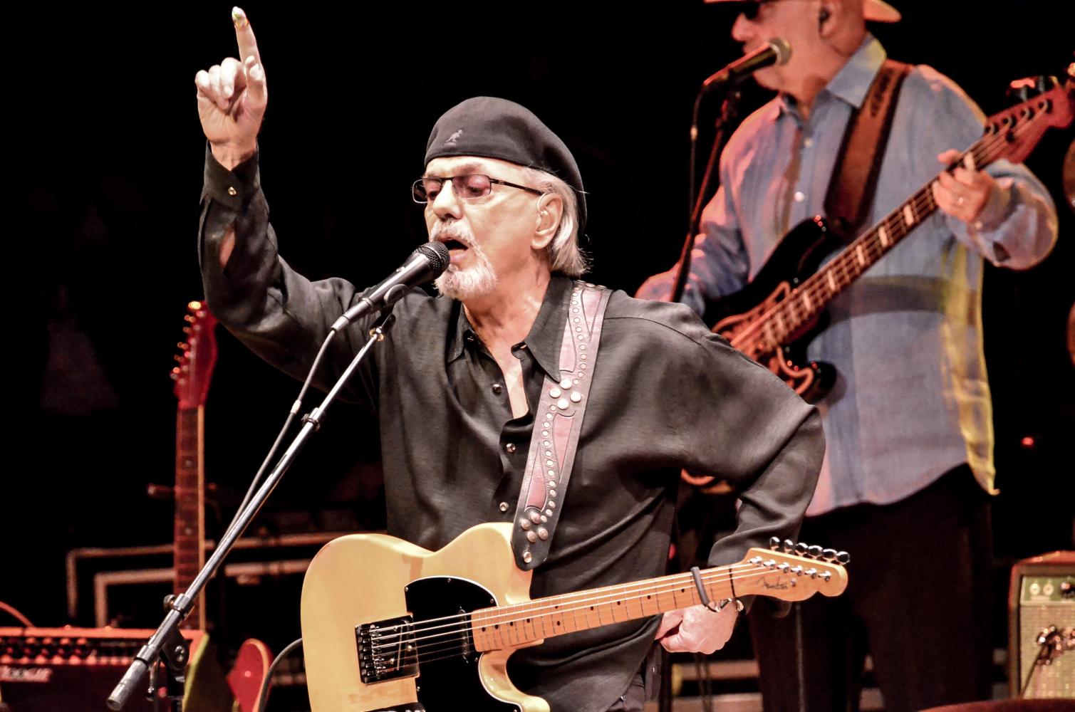 Dion at NYCB Theatre at Westbury, July 29, 2016.