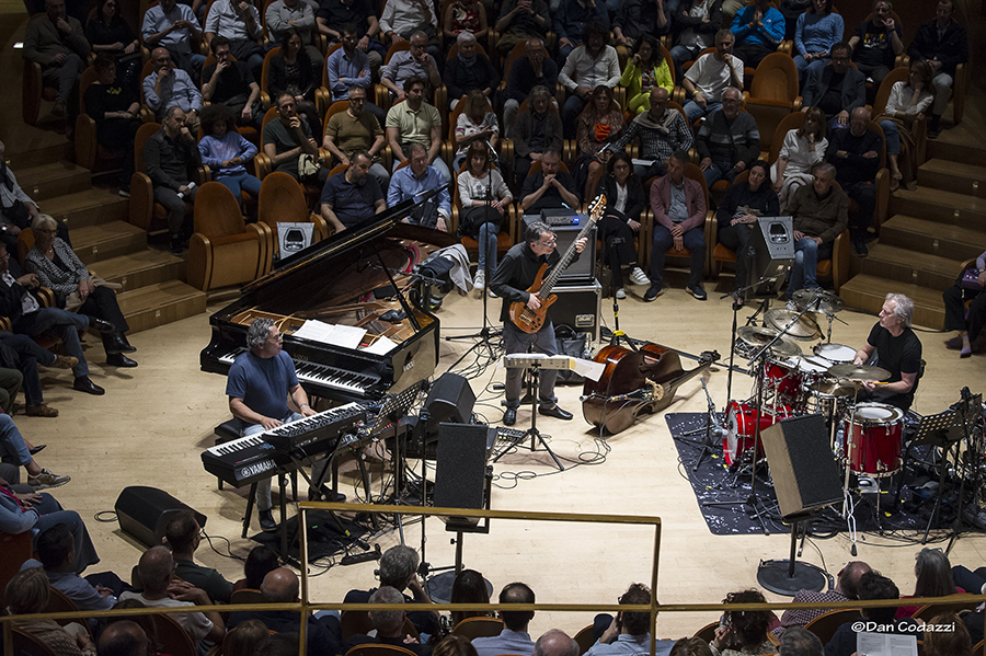 Calderazzo - Patitucci - Weckl And Audience