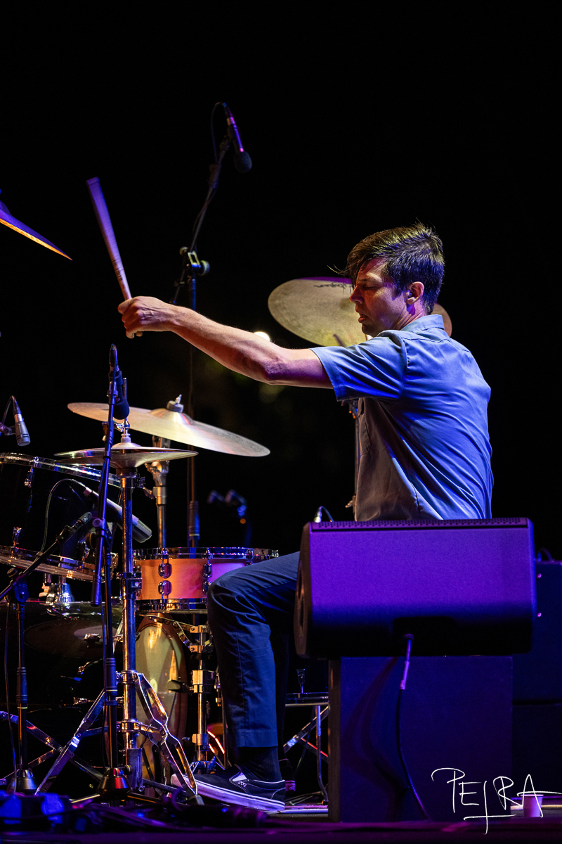 Mendoza Hoff Revels Echolocation