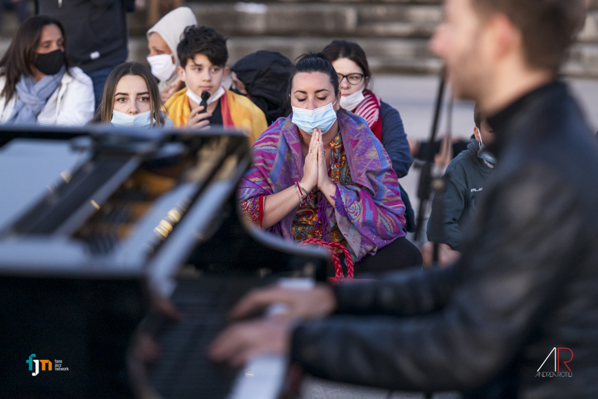 Simone Graziano concert at sunrise