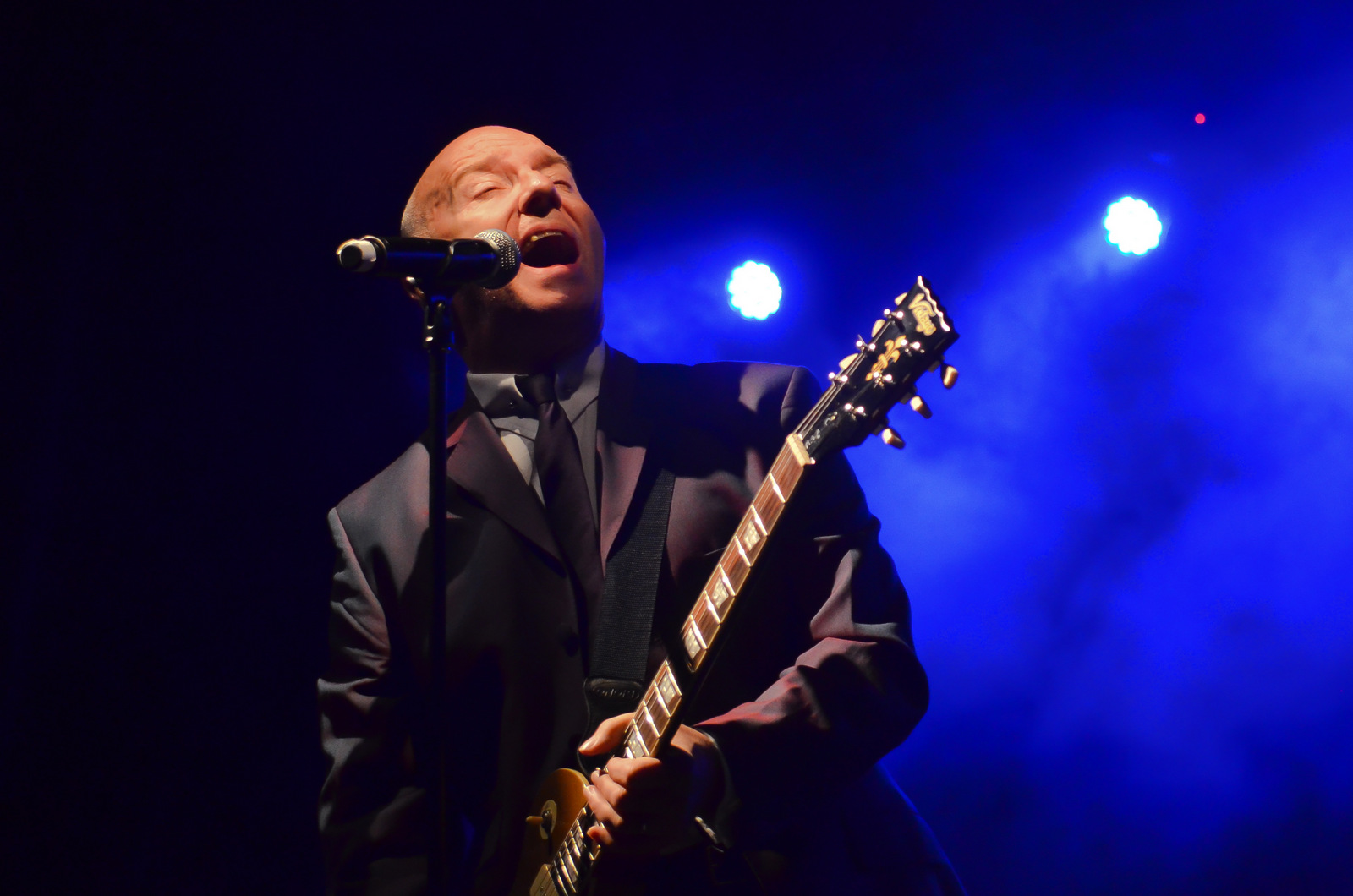 Midge Ure Performing at the Retro Futura Show on 8-23-2014.