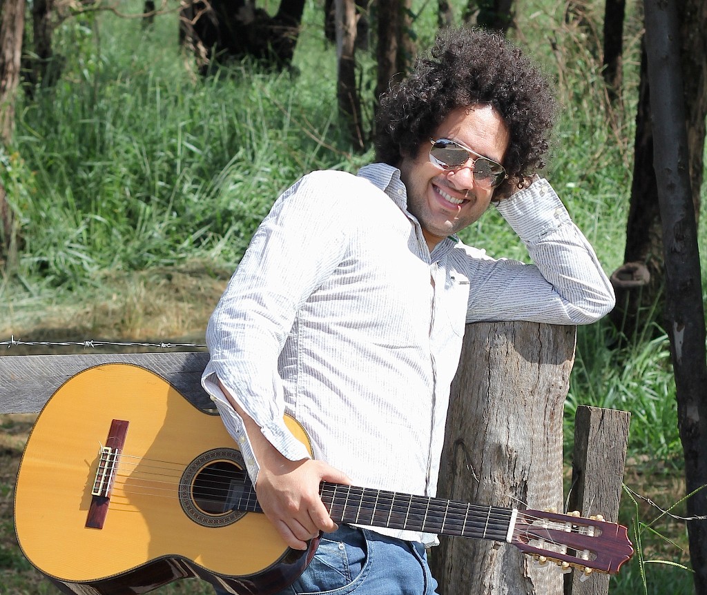 Diego Figueiredo & Special Guests 