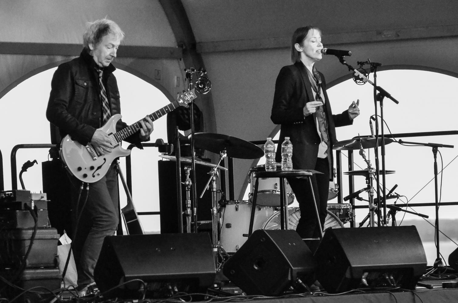 Duncan Sheik and Suzanne Vega Sunset Concert at Sands Point Preserve Conservancy on 9-25-2016. 