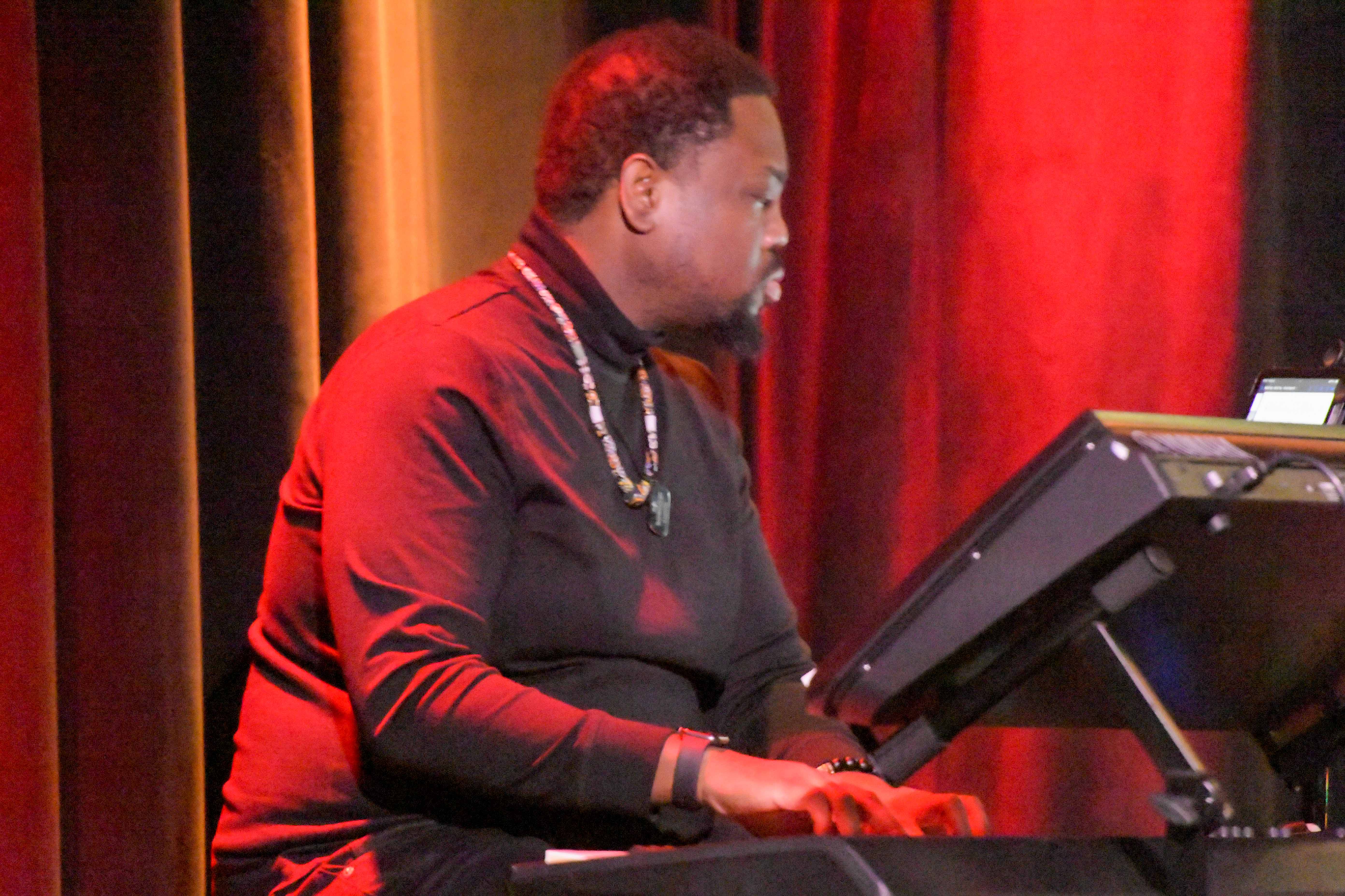 Branda Williams - keyboards
