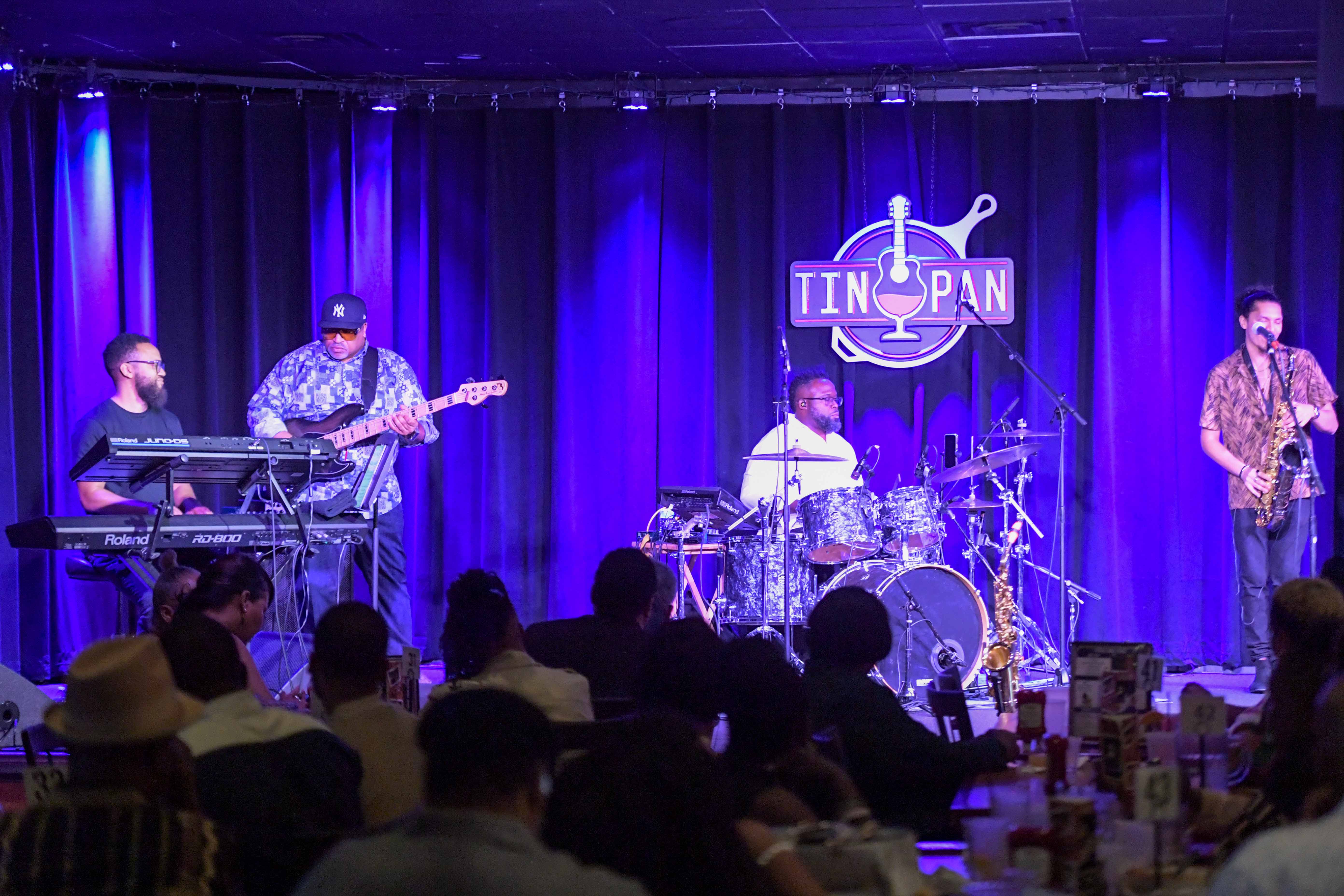 Saxl Rose - tenor & alto, PJ Spraggins - drums, Ken Fran - base, Casey Square - keyboards
