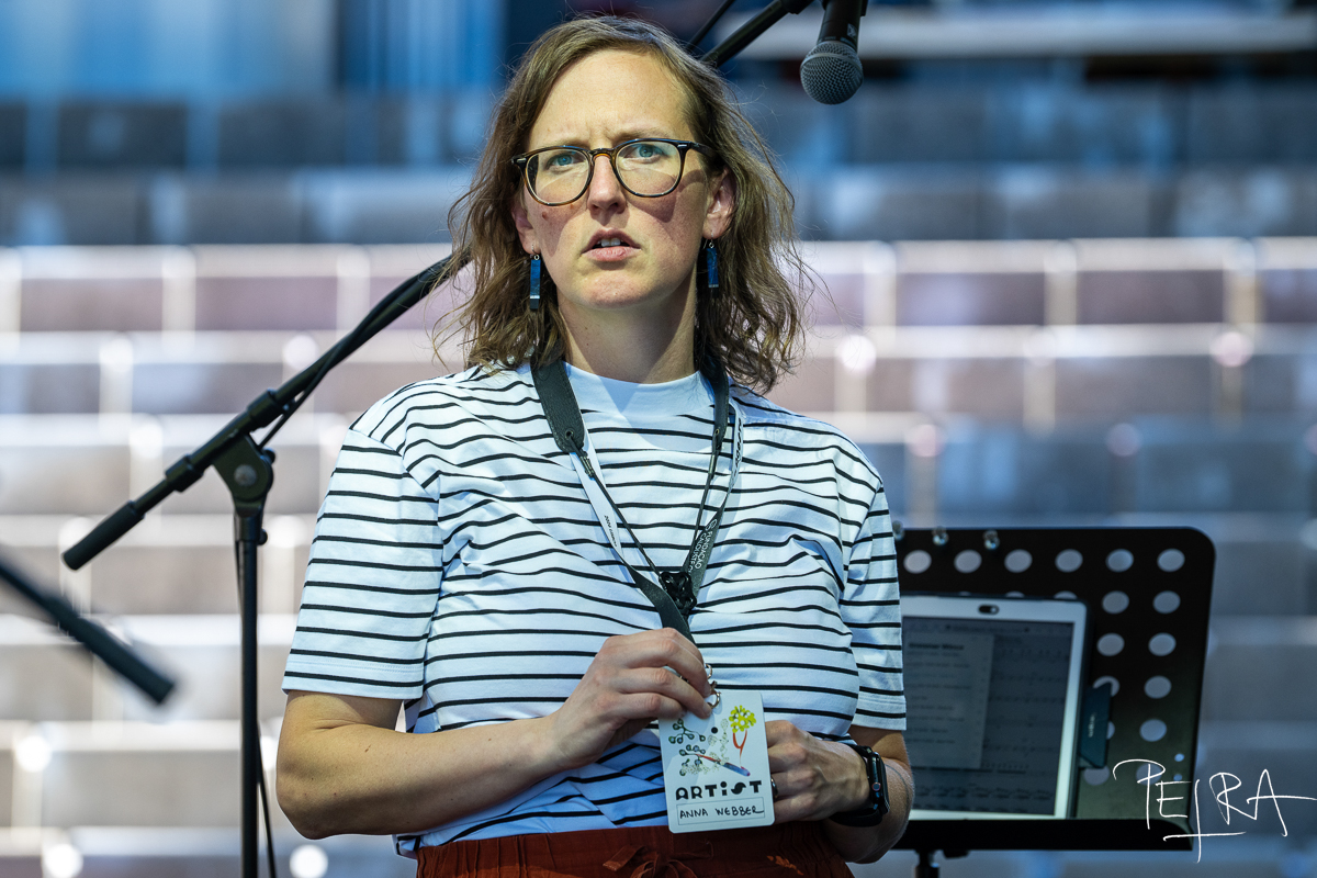 Anna Webber: Shimmer Wince — jazz photo by Petra Cvelbar | All About Jazz