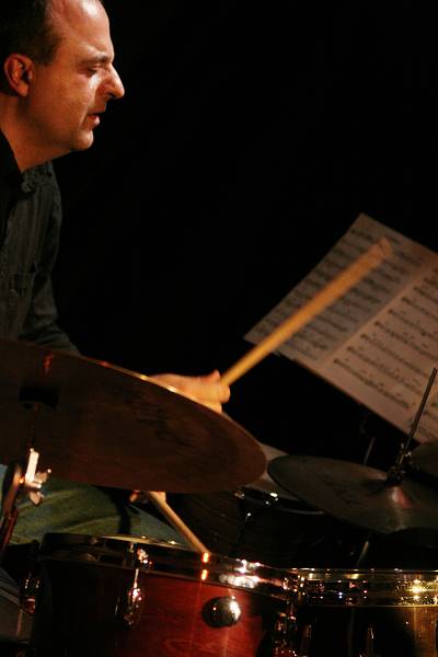 Raul Esmerode with "Libertango" at L'Ecurie, Geneva, Switzerland, March 2006