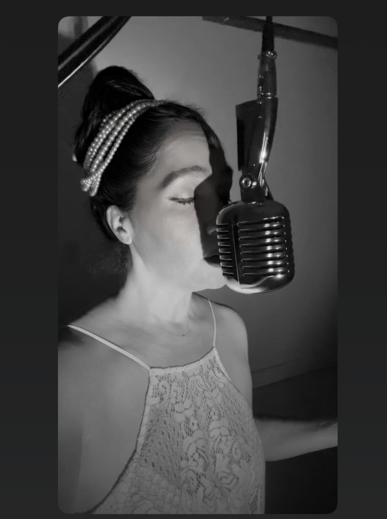 A Woman Alone — jazz photo by Maribel Ramos-Brooks | All About Jazz