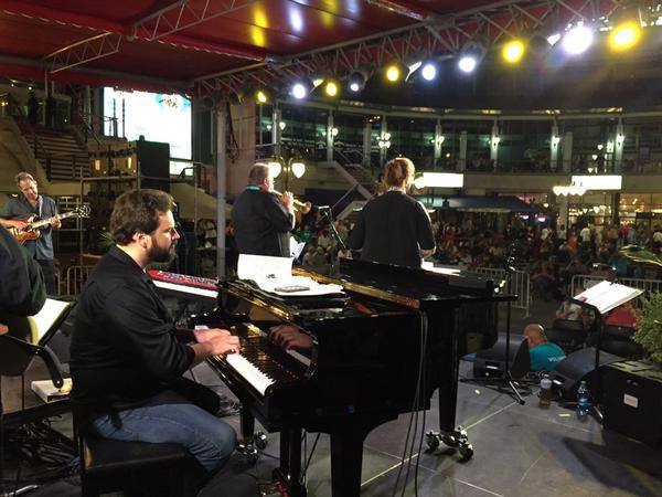 Pianist Scott Giddens & vocalist Lisa Kelly