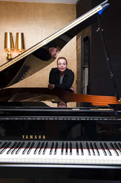 Viv Mantels @ Blue Olive — jazz photo by MANTELS | All About Jazz