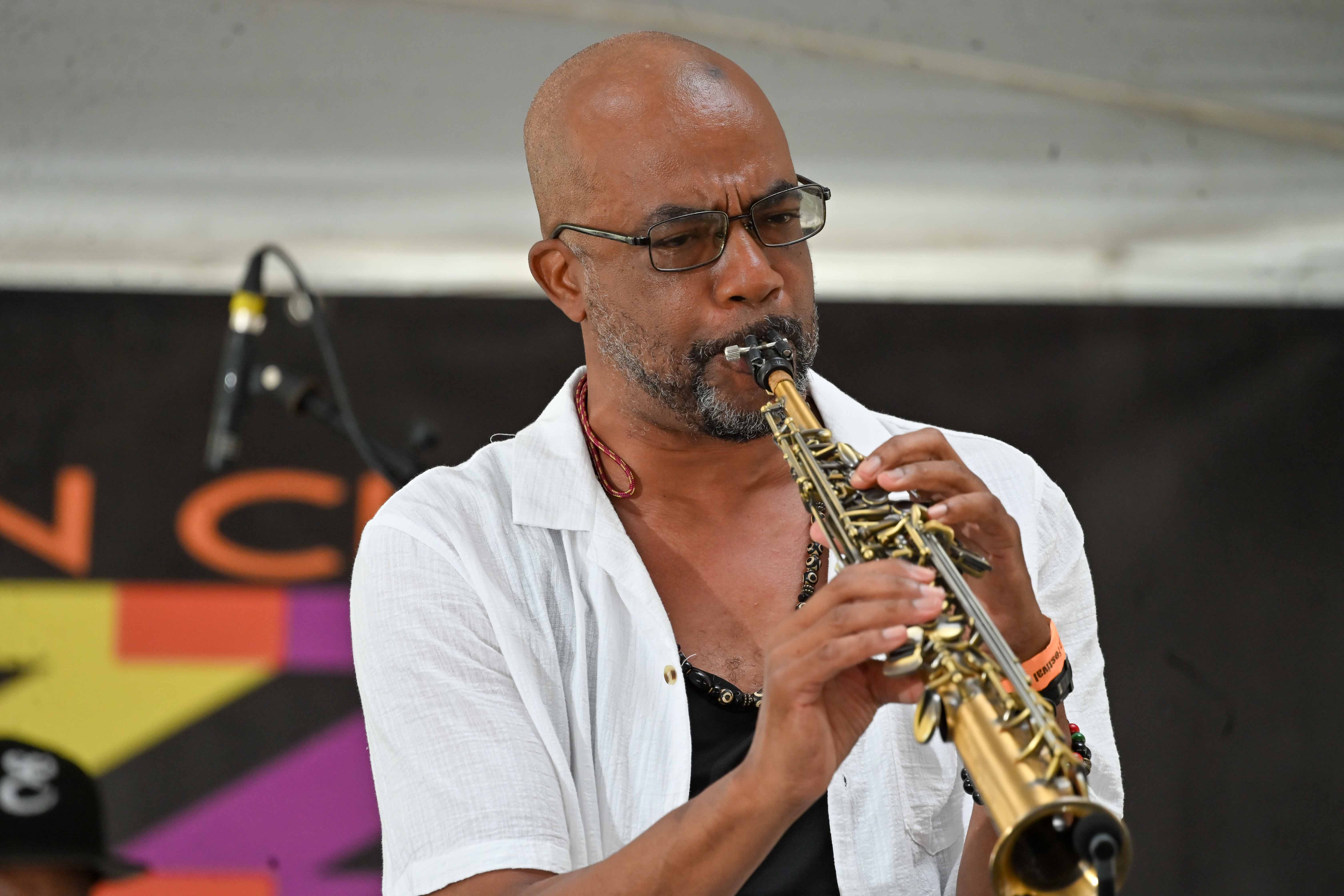 Dee Lucas