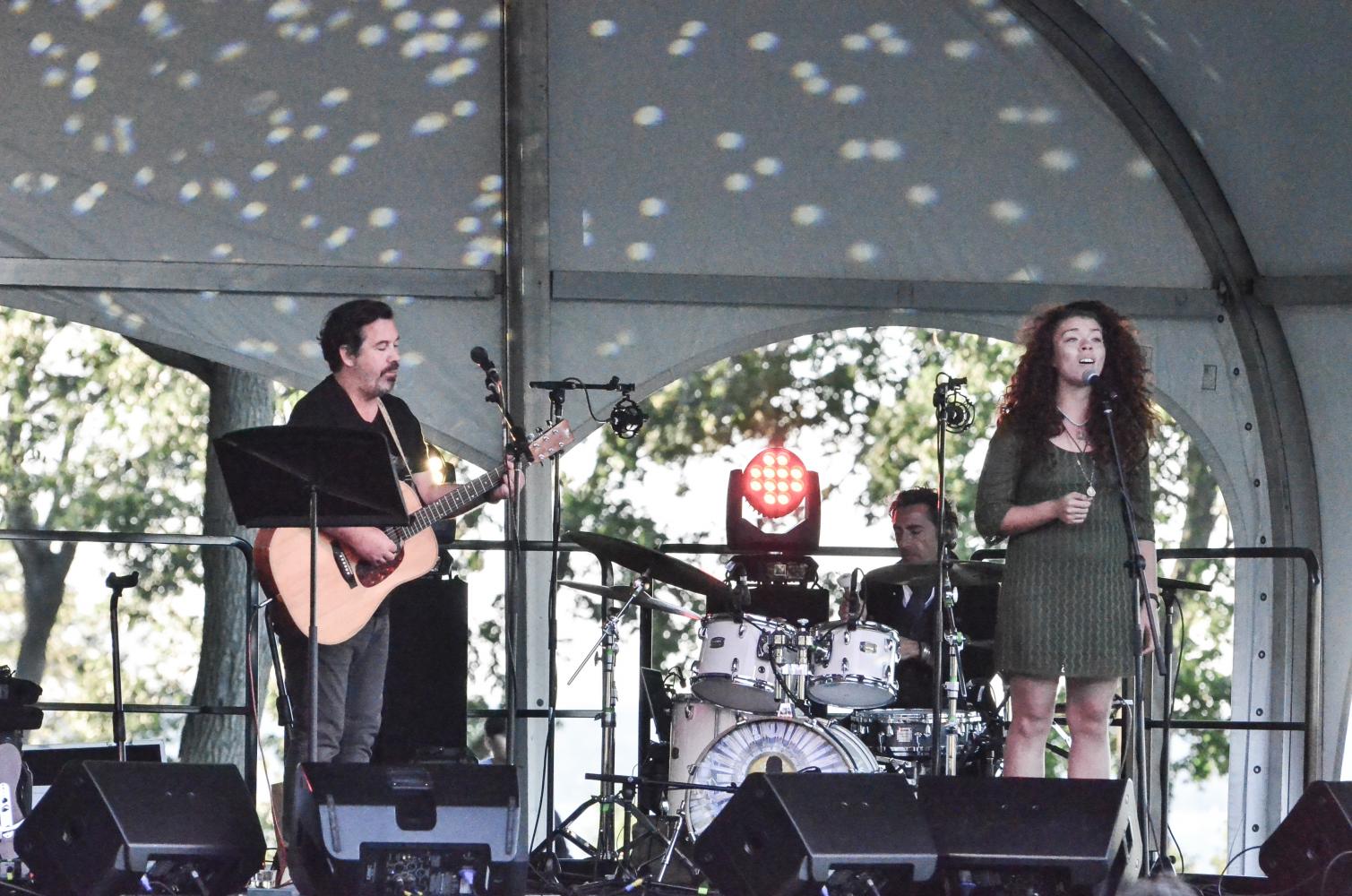 Duncan Sheik and Suzanne Vega Sunset Concert at Sands Point Preserve Conservancy on 9-25-2016. 