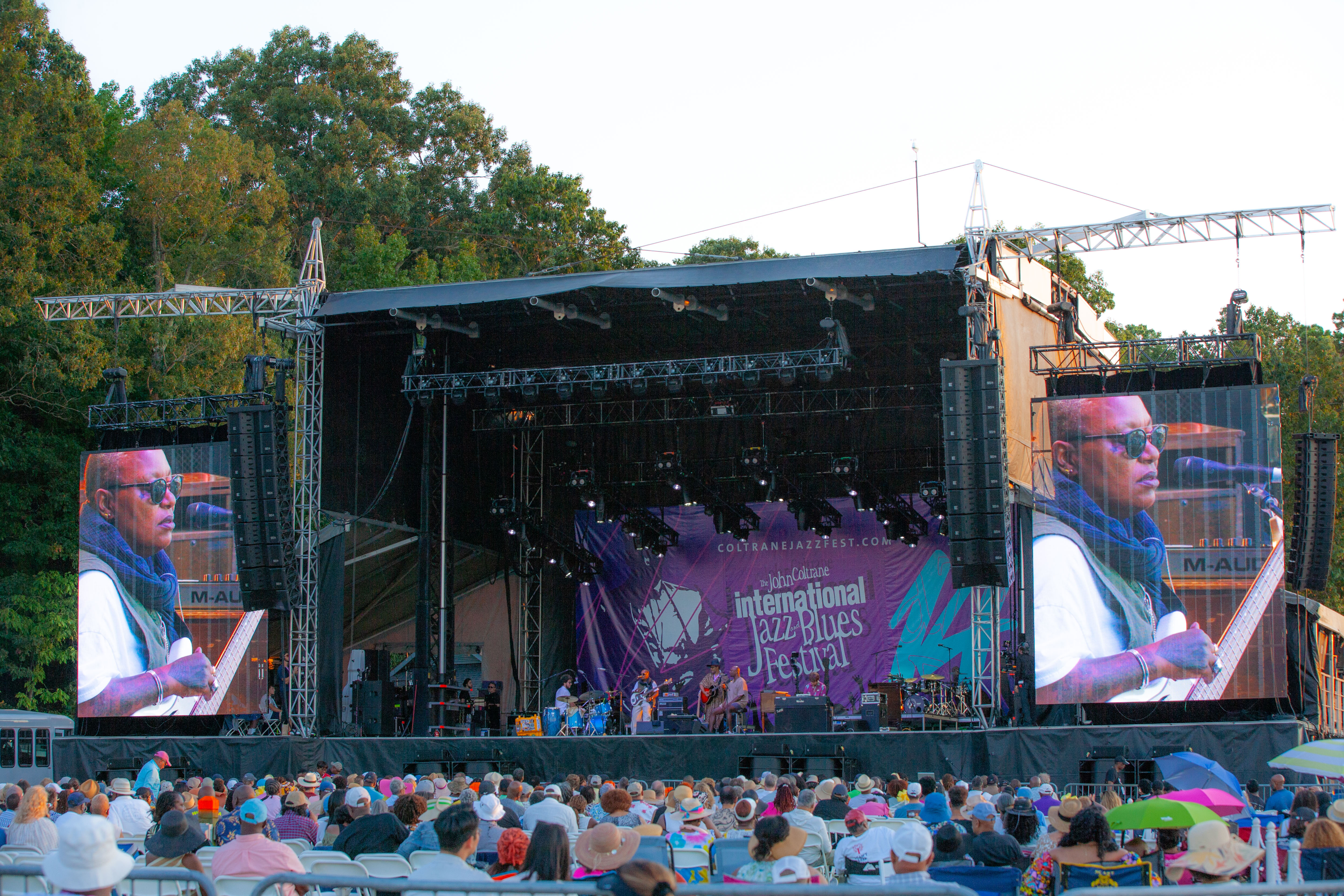 Meshell Ndegeocello and Band
